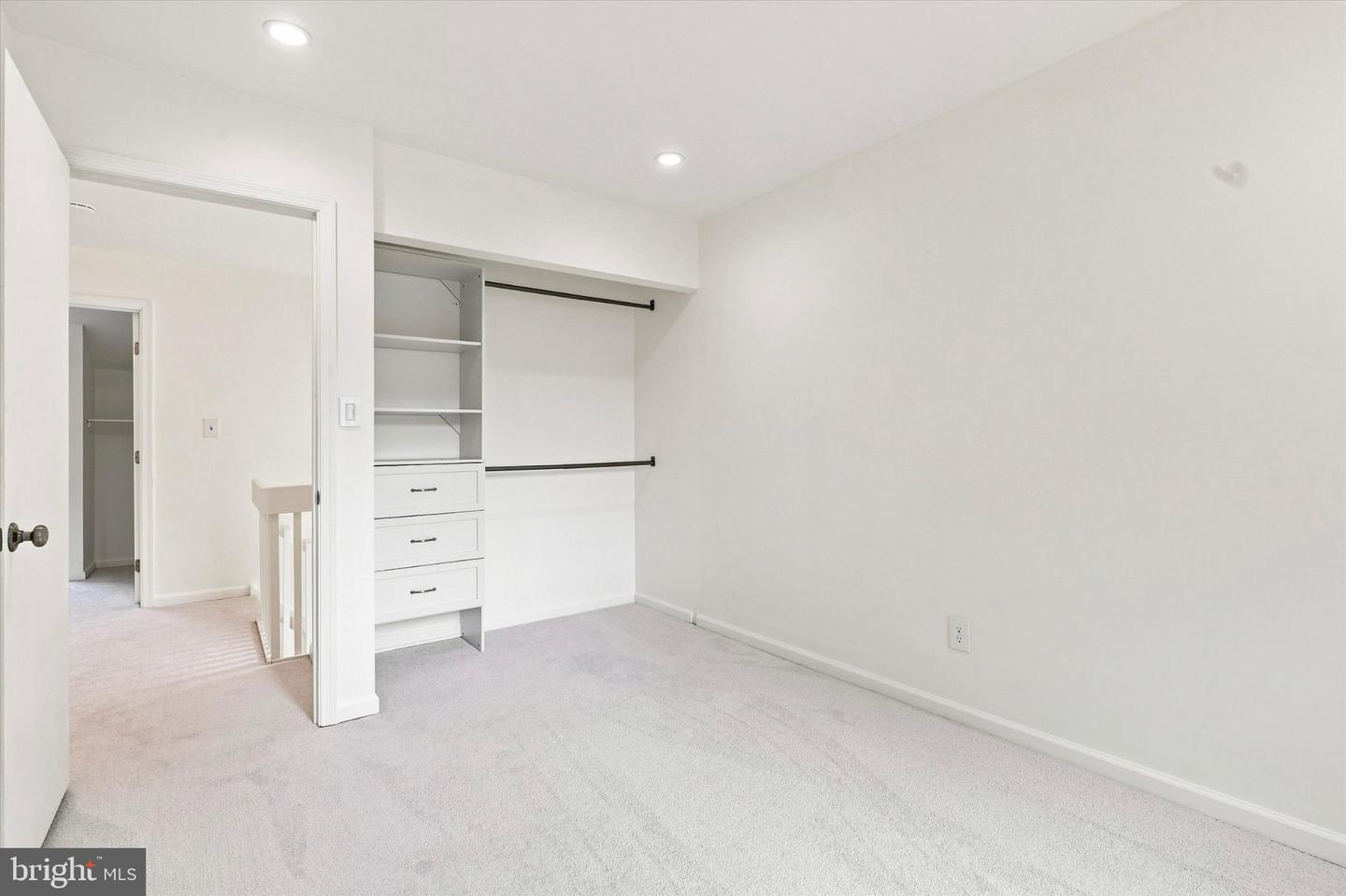 307 Winding Way Property Photo 25