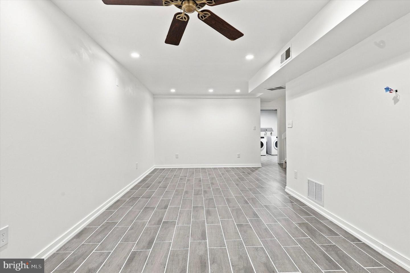 307 Winding Way Property Photo 29