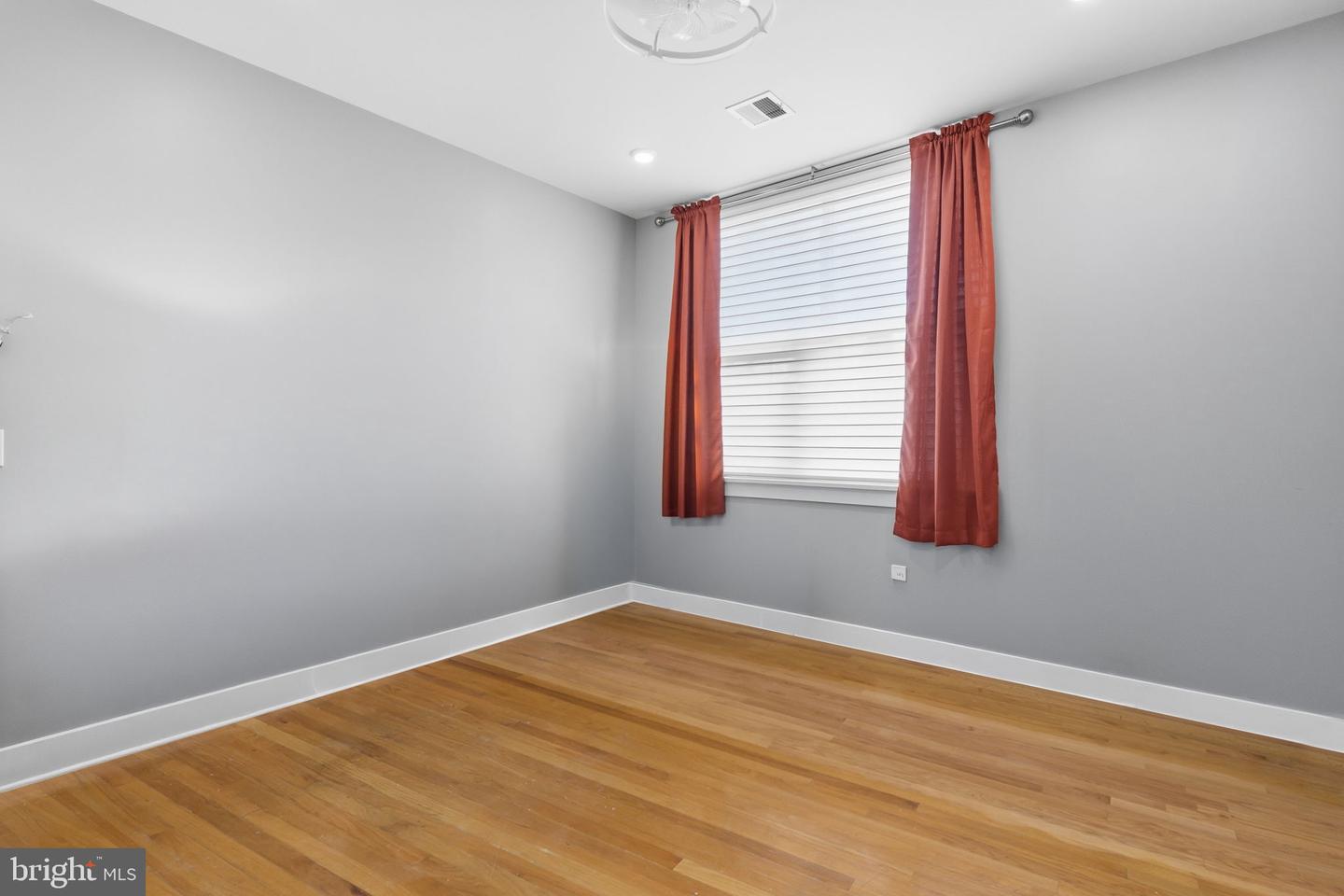 29 E 1st Ave #a101 Property Photo 22