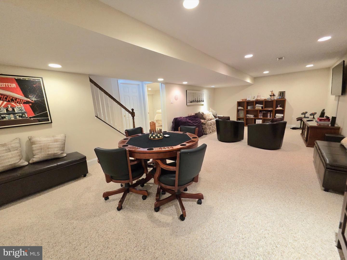 553 Ellington Ct Property Photo 39