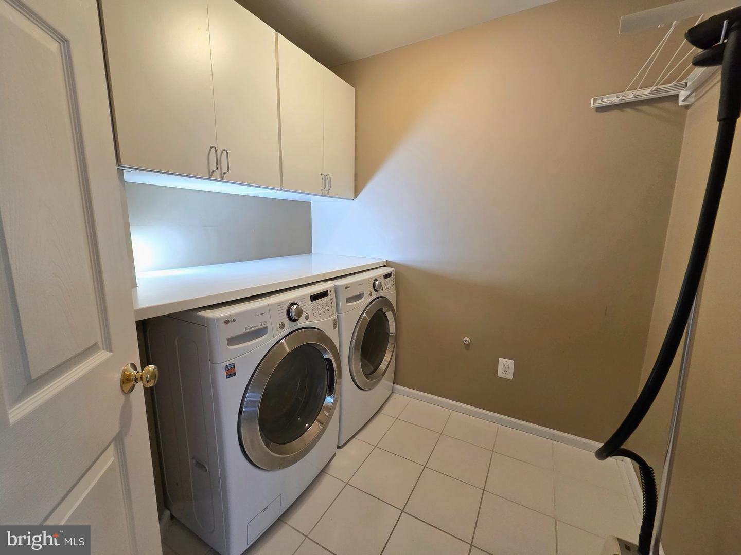 553 Ellington Ct Property Photo 49