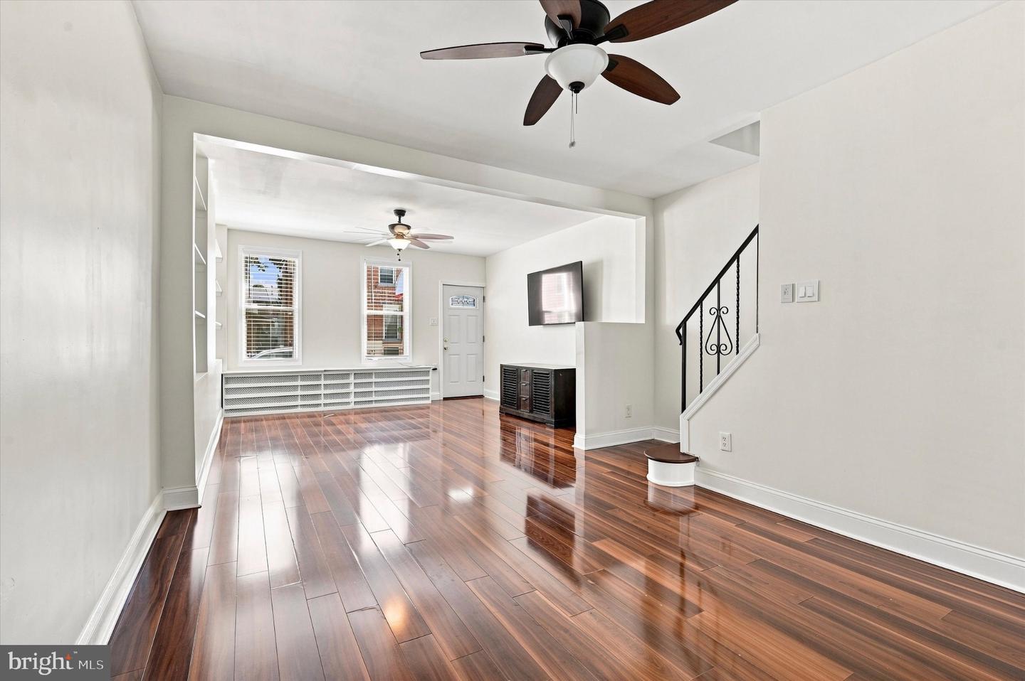 447 Bush St Property Photo 7