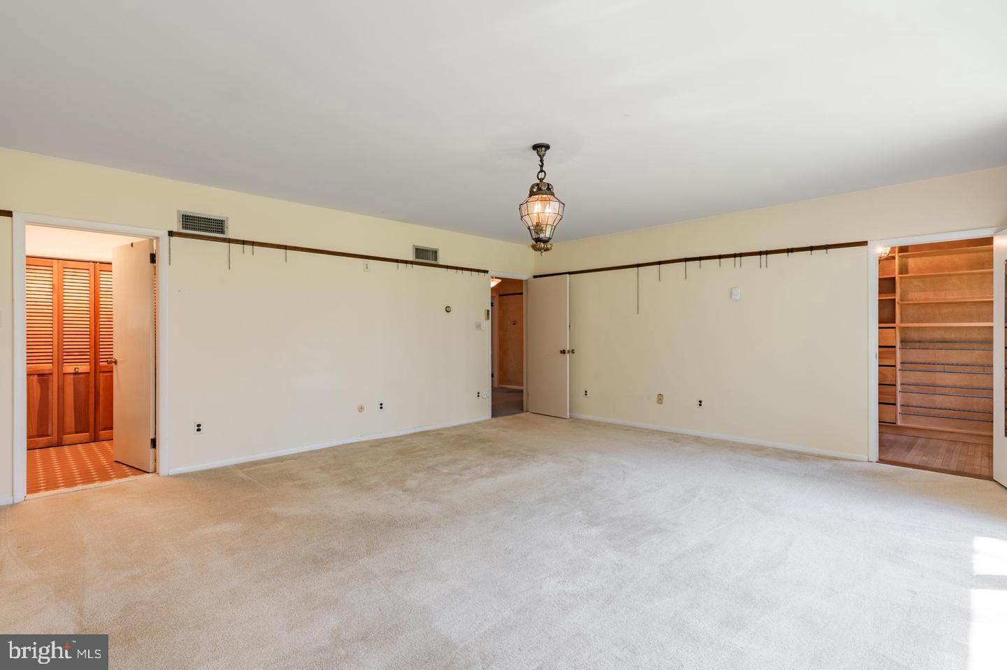 1211 E Butler Pike Property Photo 40