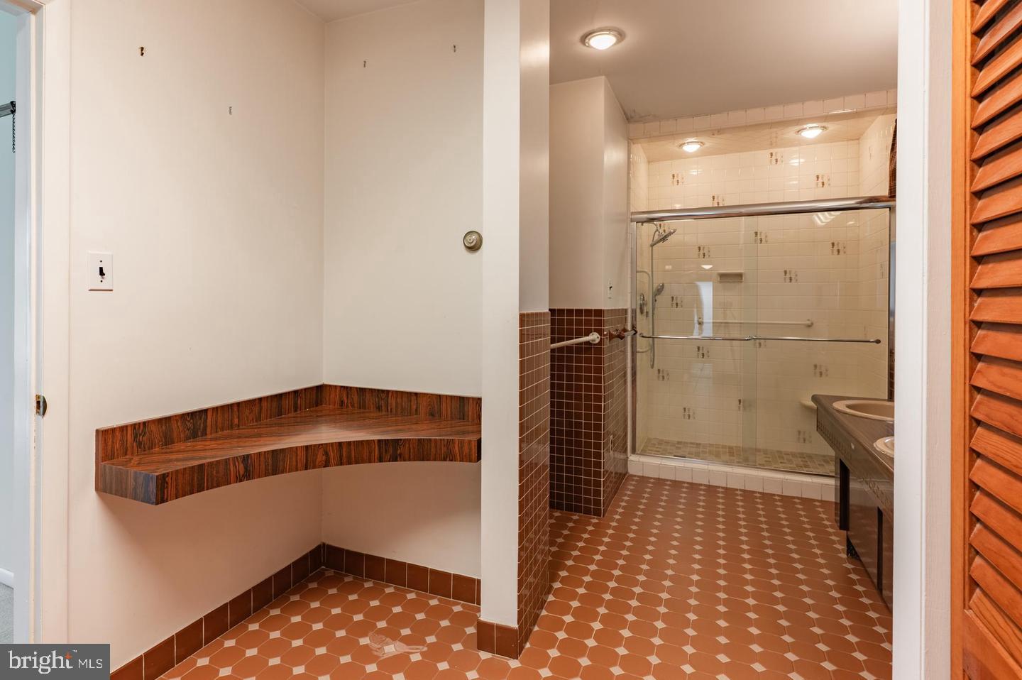 1211 E Butler Pike Property Photo 52
