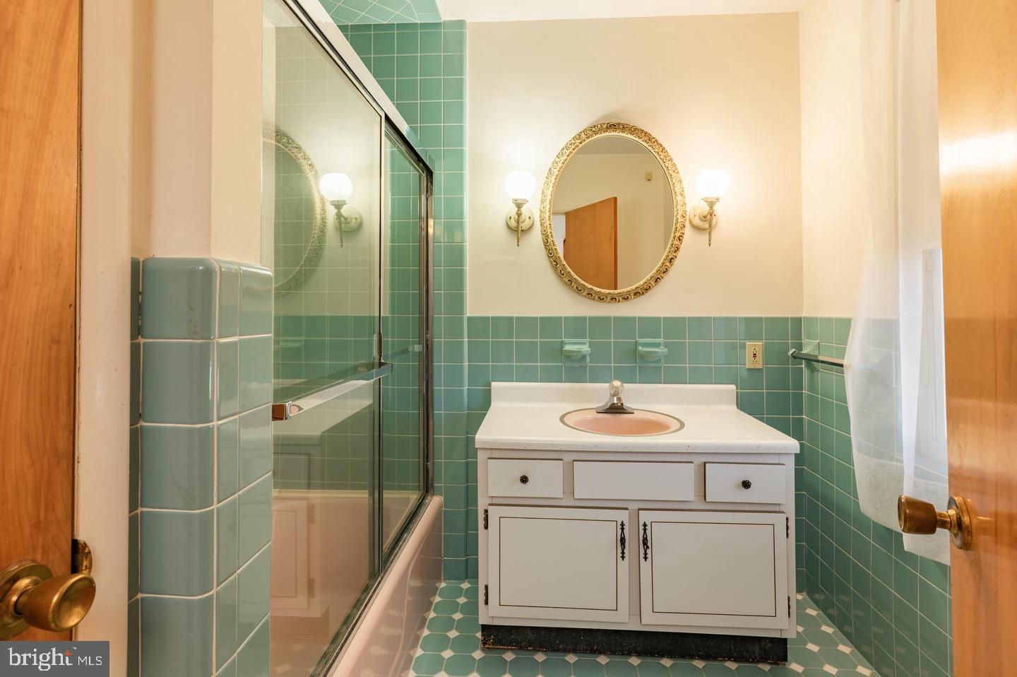 1211 E Butler Pike Property Photo 61