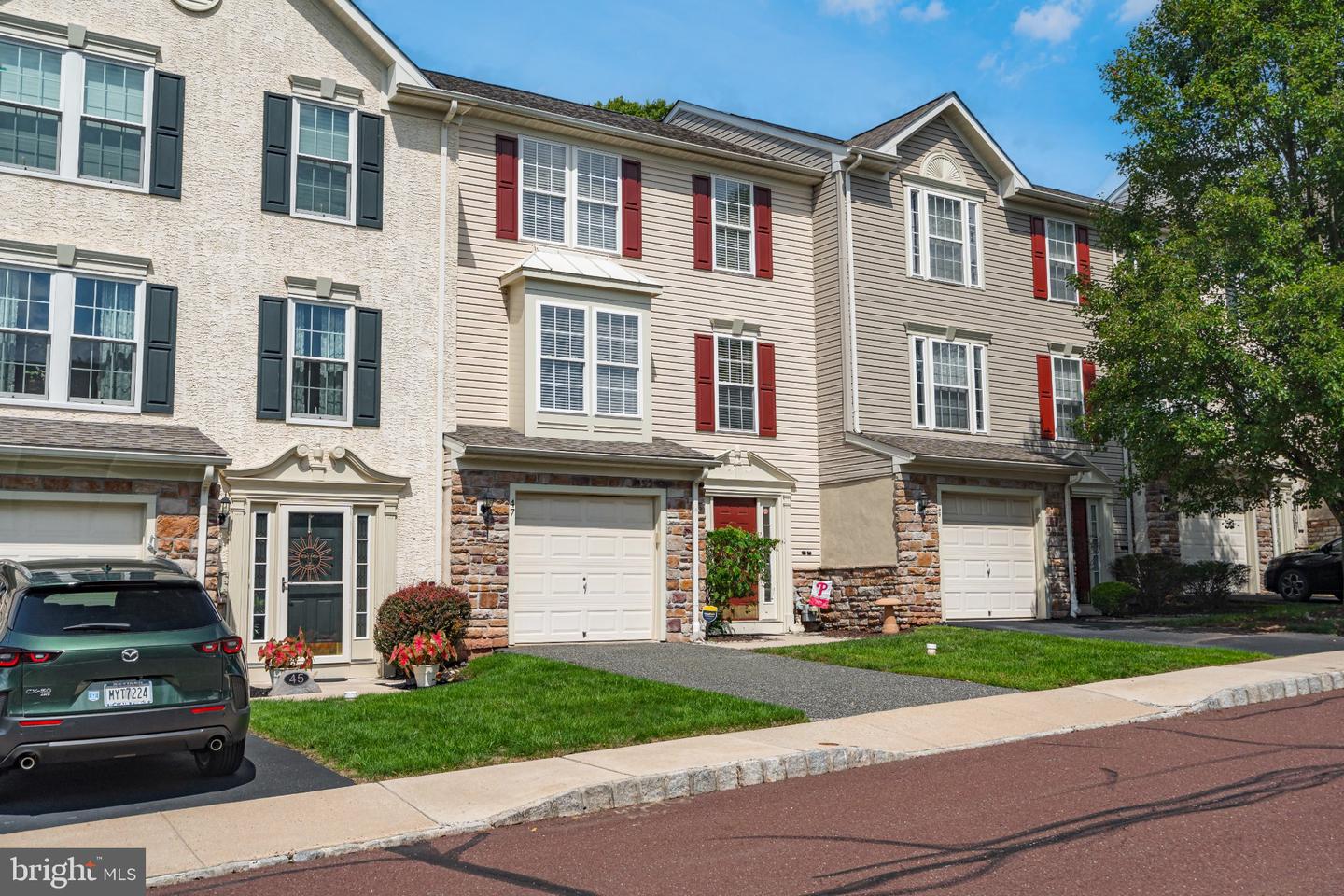 47 BROOKVIEW LN