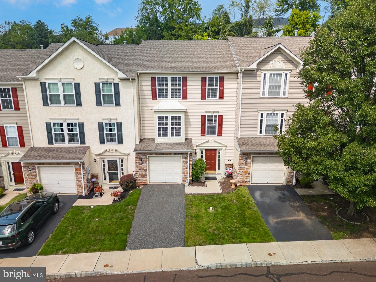 47 Brookview Ln Property Photo 4