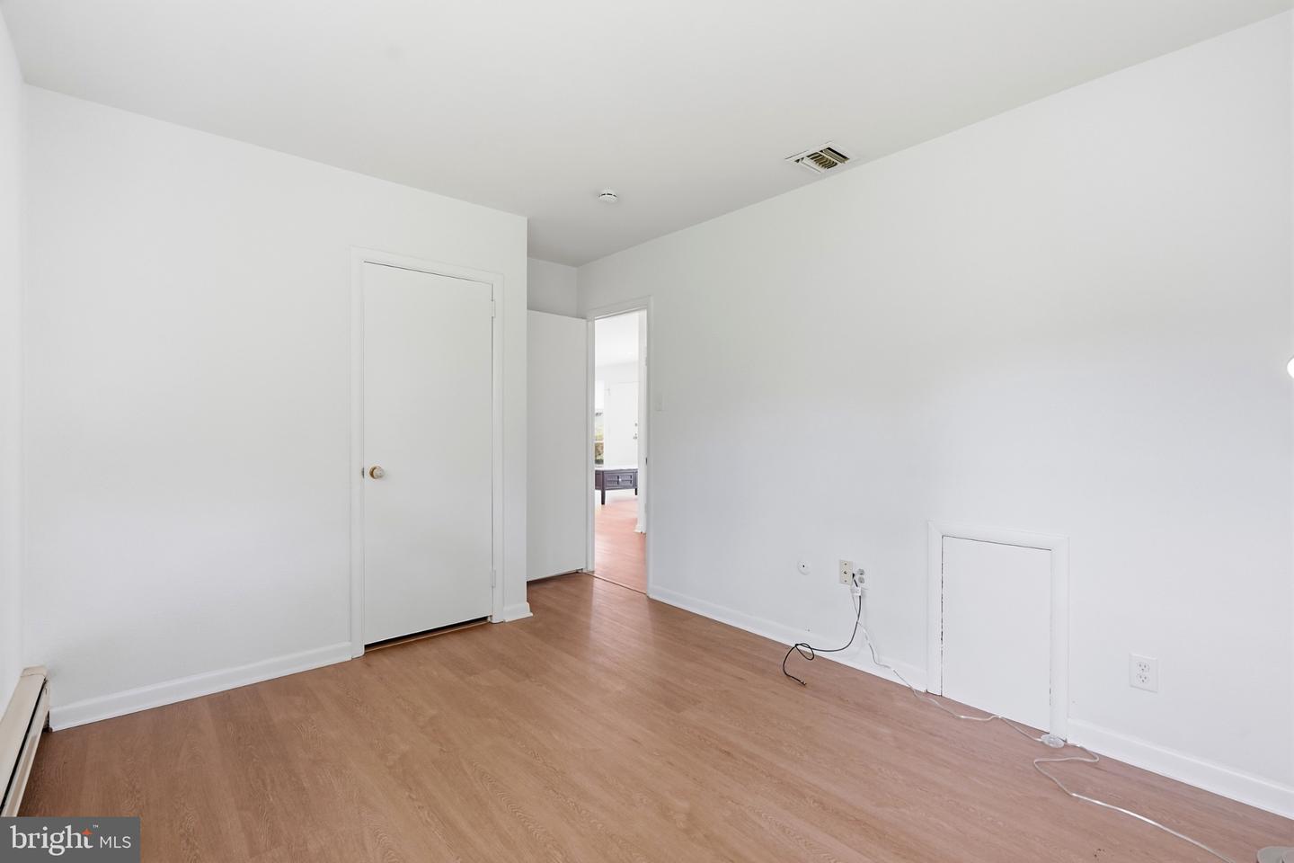 707 Forrest Ave Property Photo 28