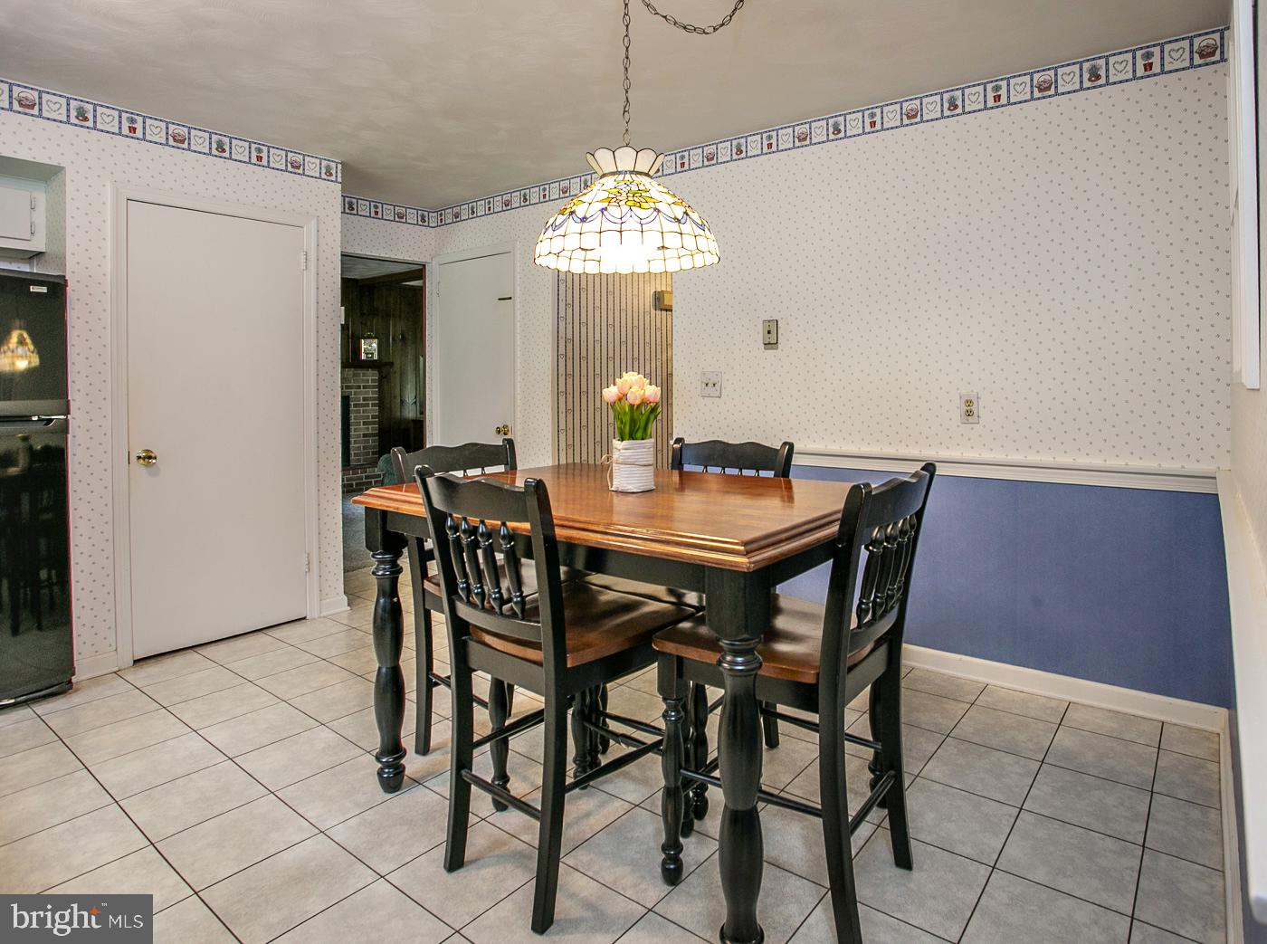 345 Colonial Ave Property Photo 40