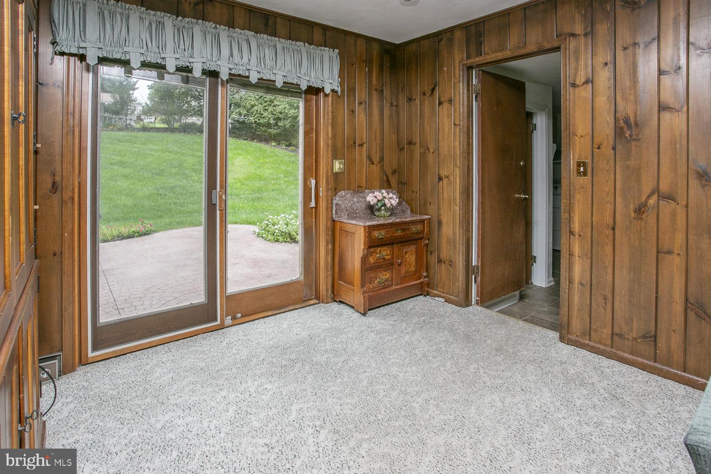 345 Colonial Ave Property Photo 47
