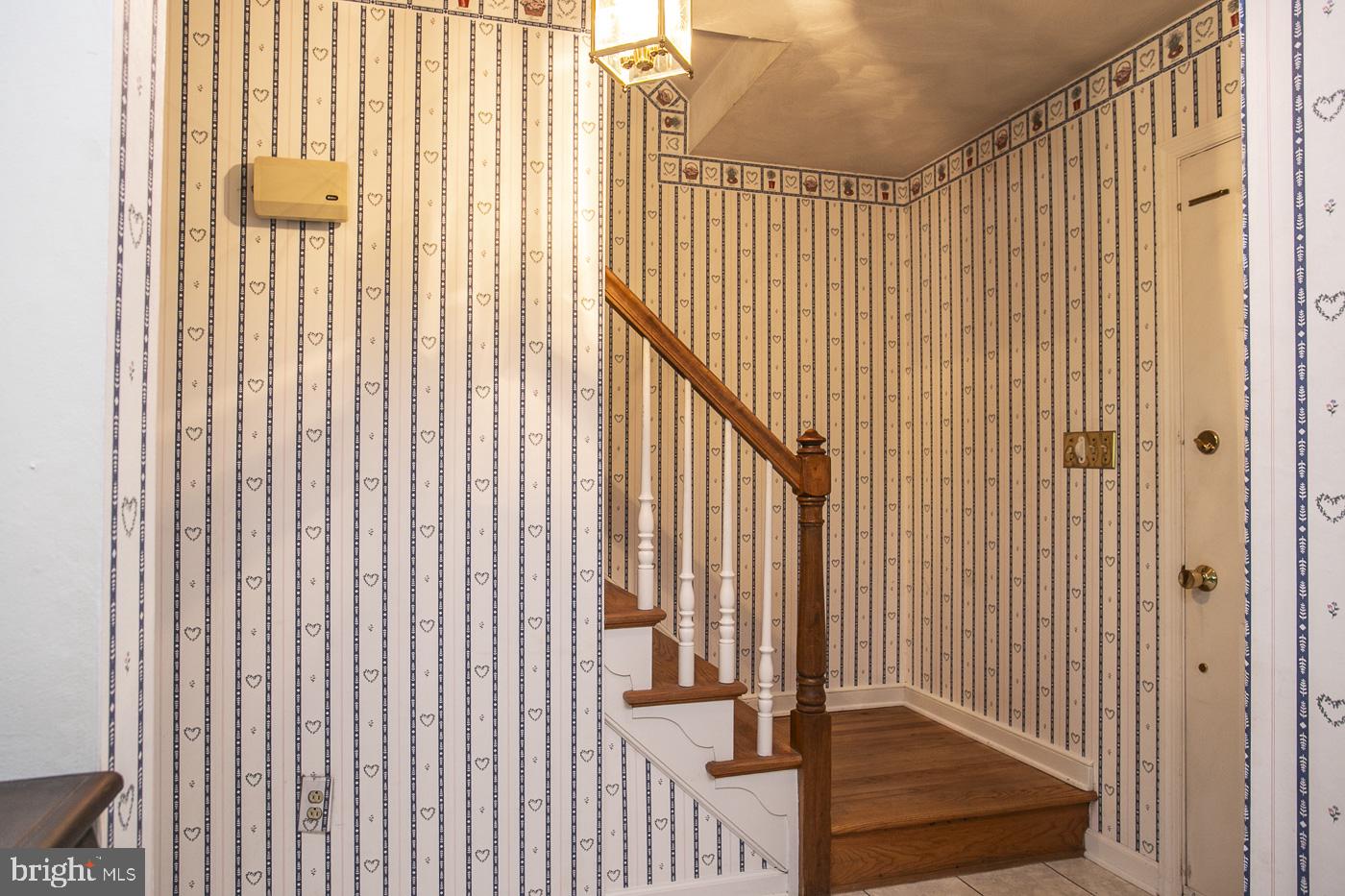345 Colonial Ave Property Photo 50