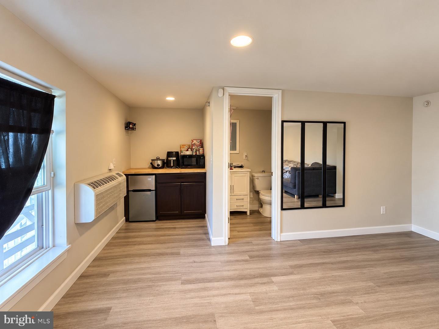 19 Washington Property Photo 13