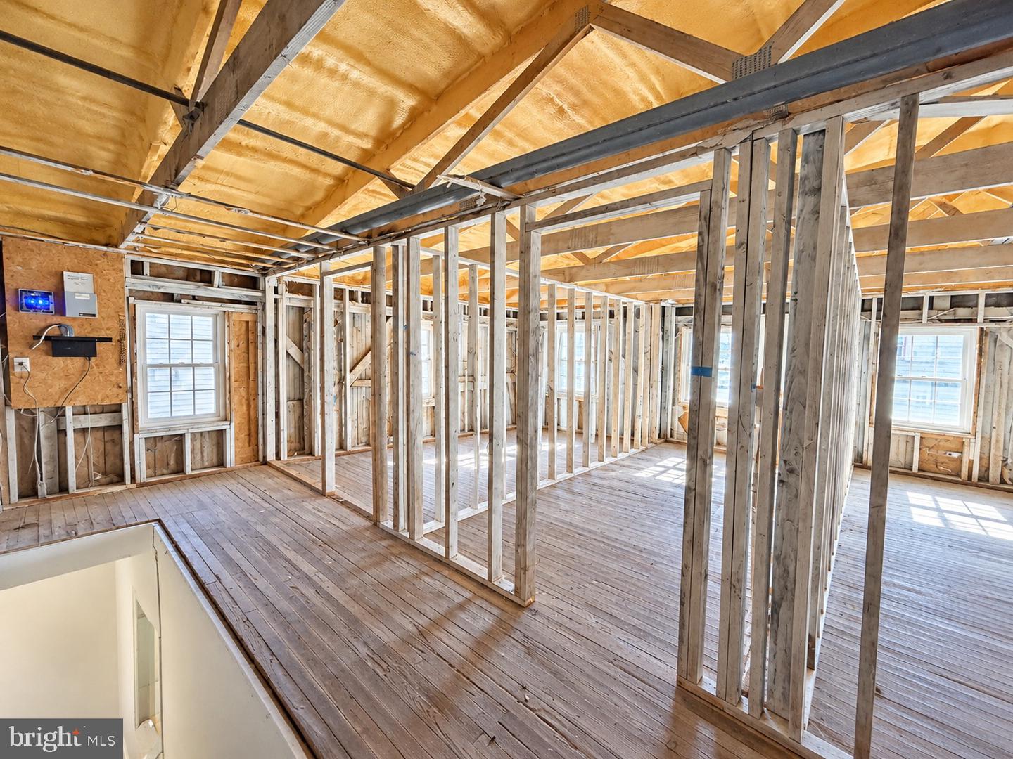 19 Washington Property Photo 16