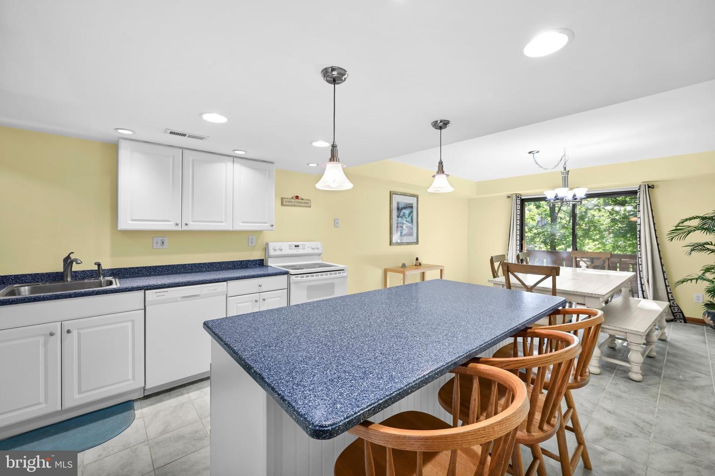 1008 Stonybrook Dr #1008 Property Photo 10