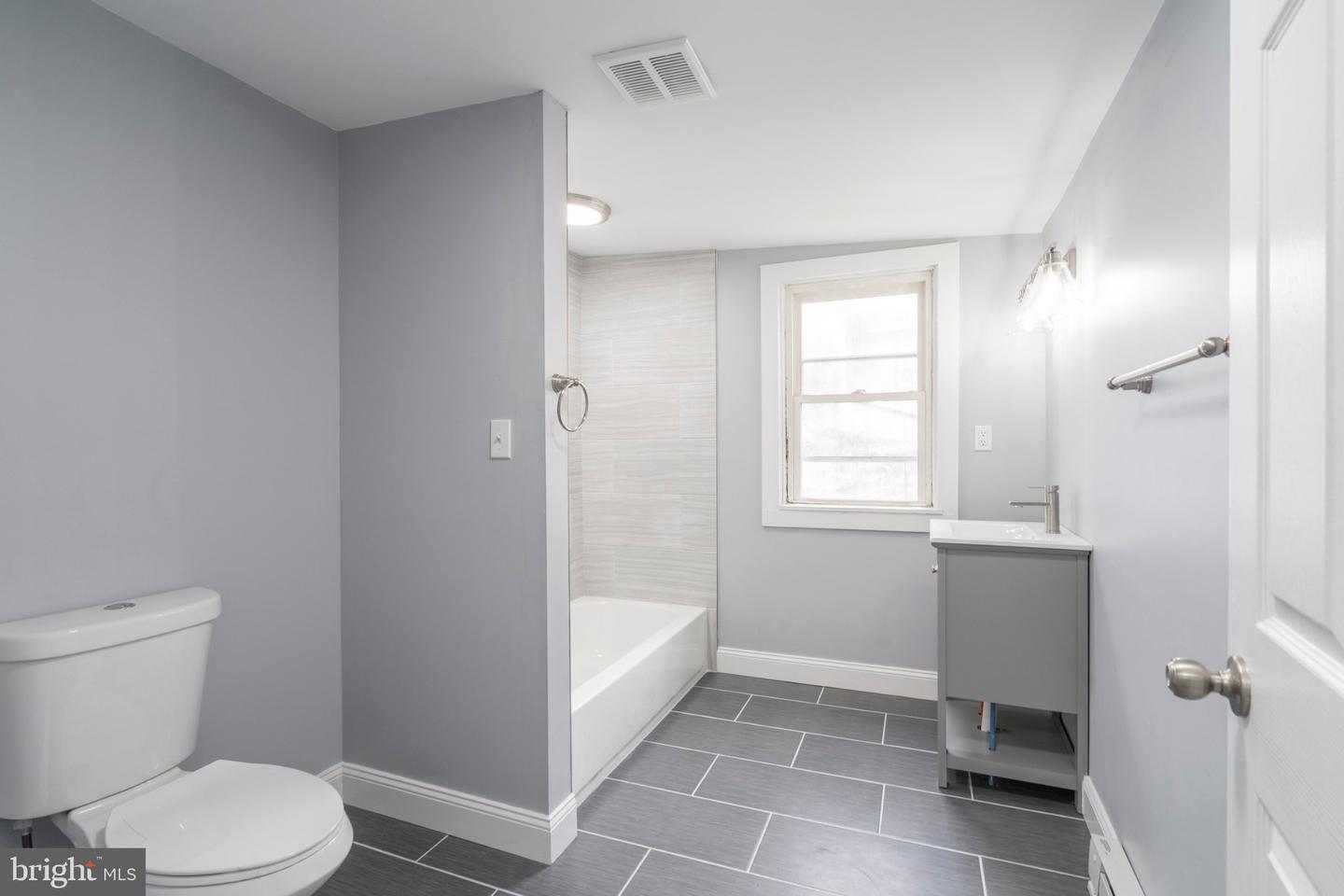 159 Main St Property Photo 41