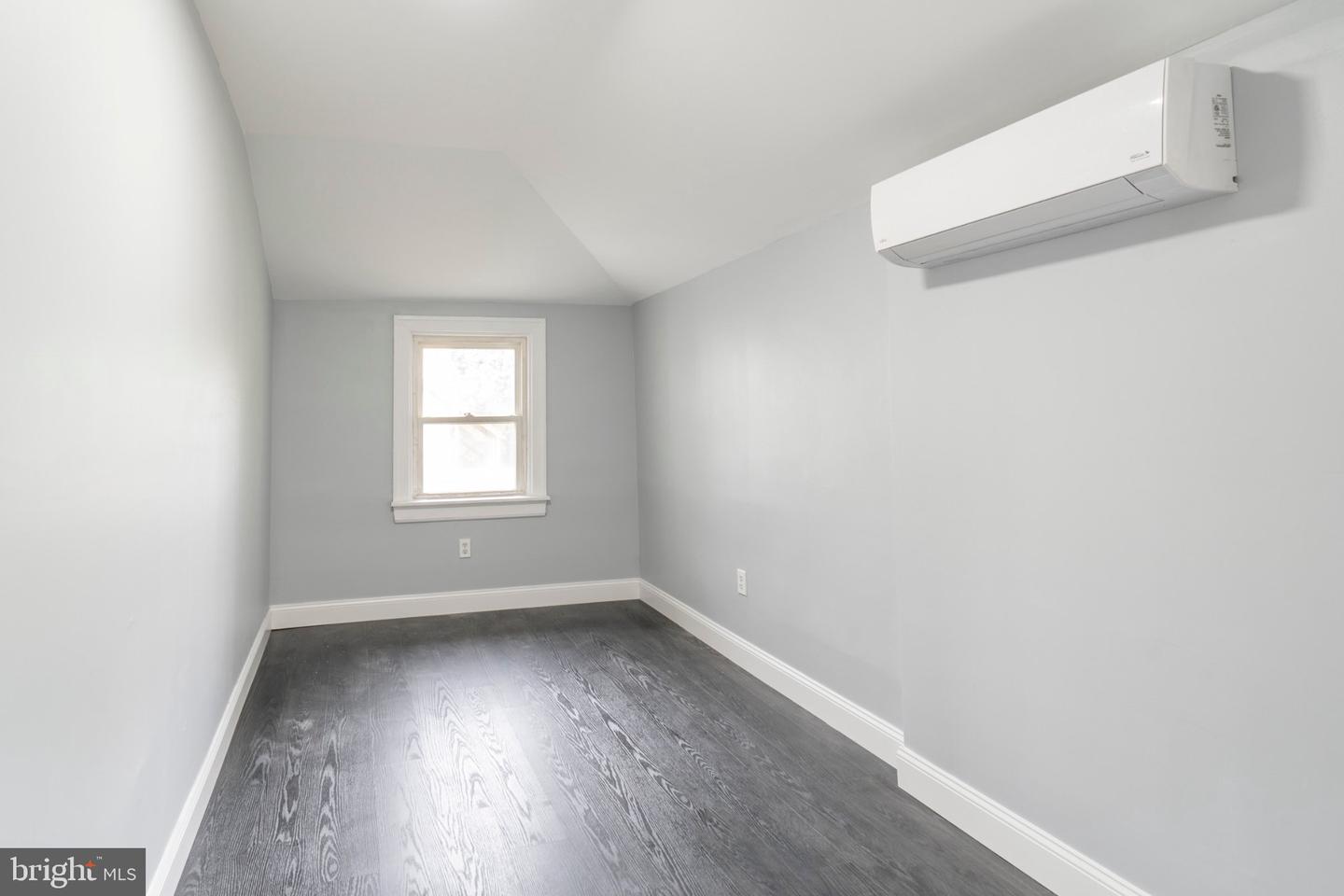 159 Main St Property Photo 43