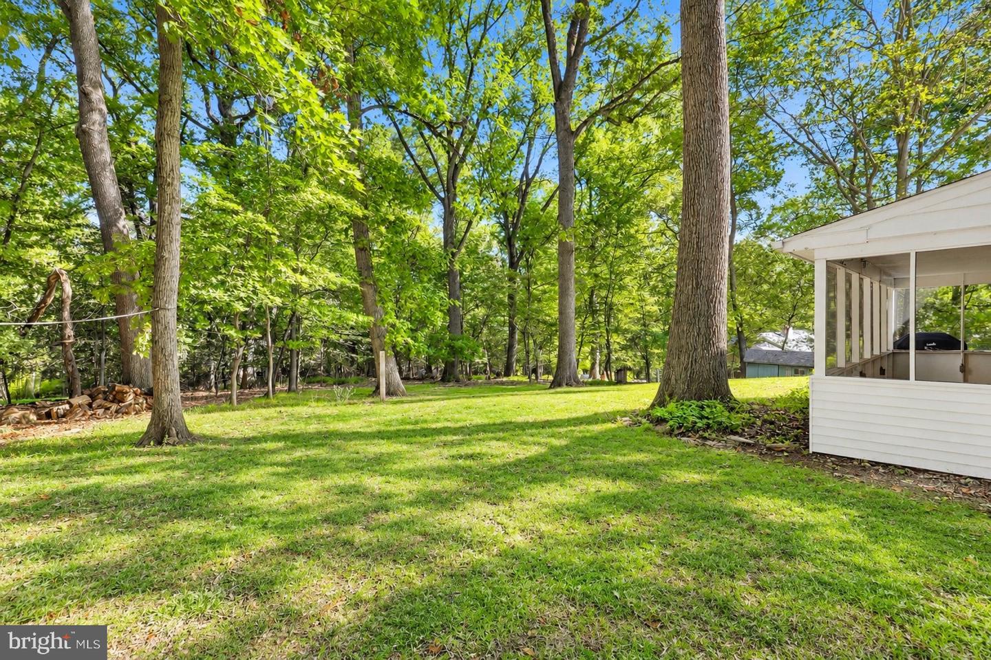 990 Stevens Ln Property Photo 13