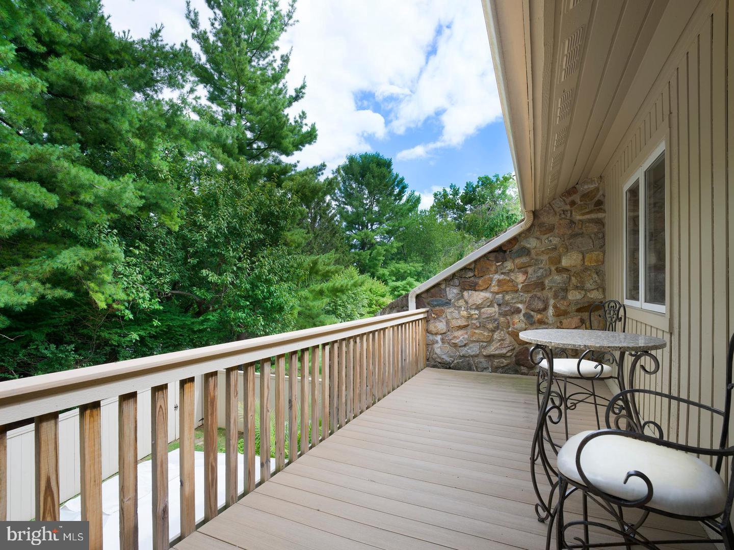 1202 Round Hill Rd Property Photo 24