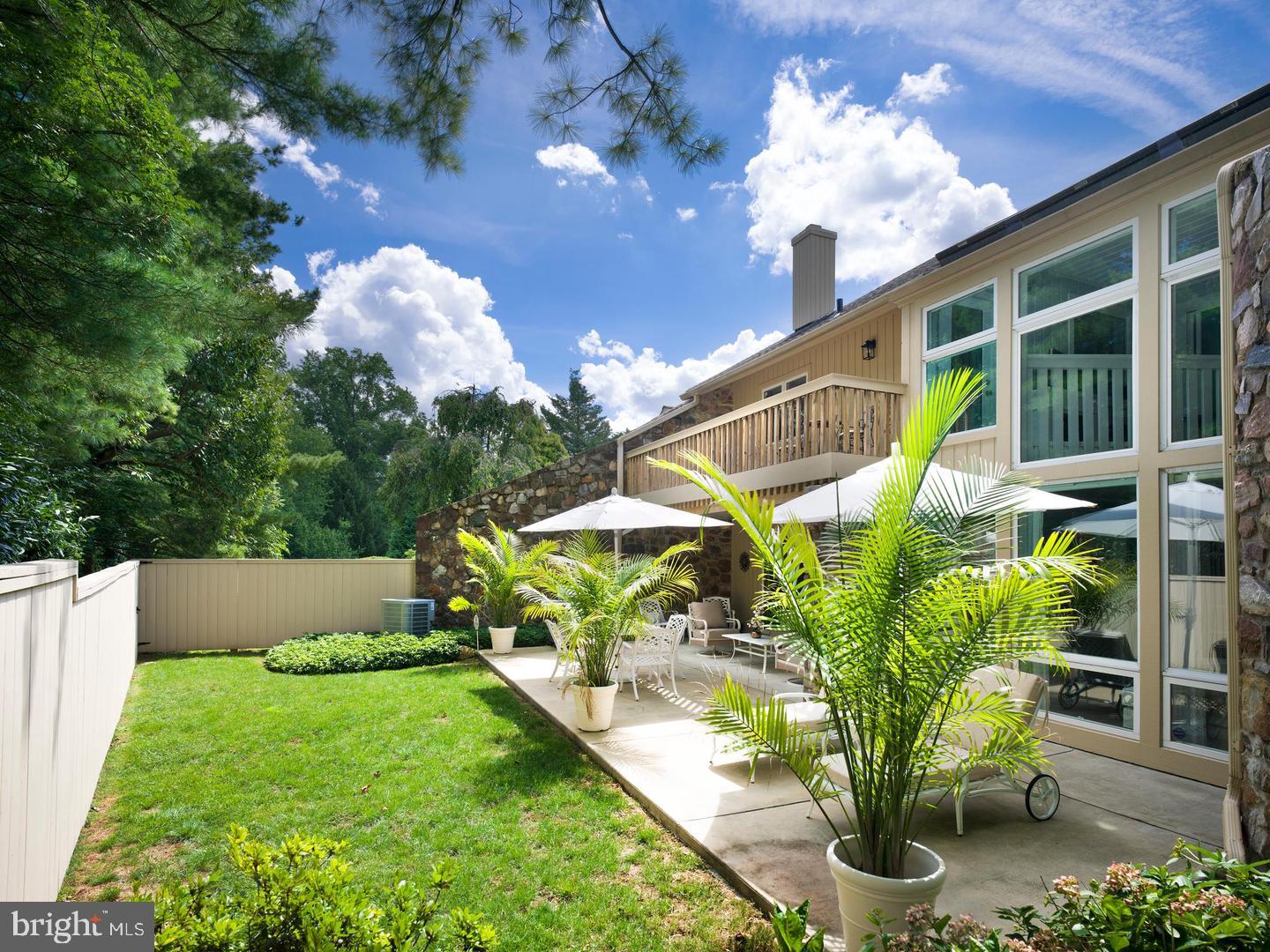 1202 Round Hill Rd Property Photo 34