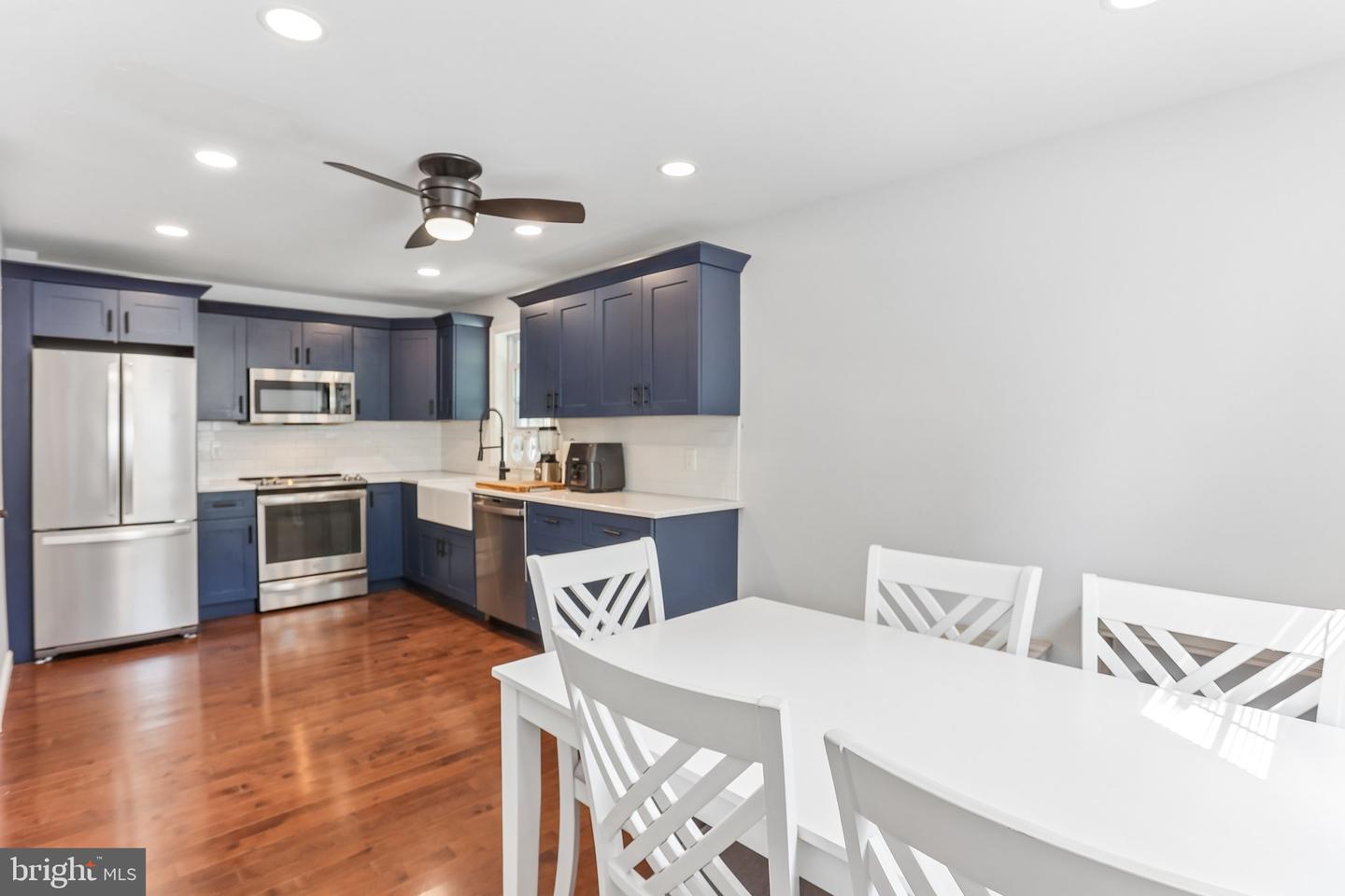 3027 Crescent Ave # Property Photo 8