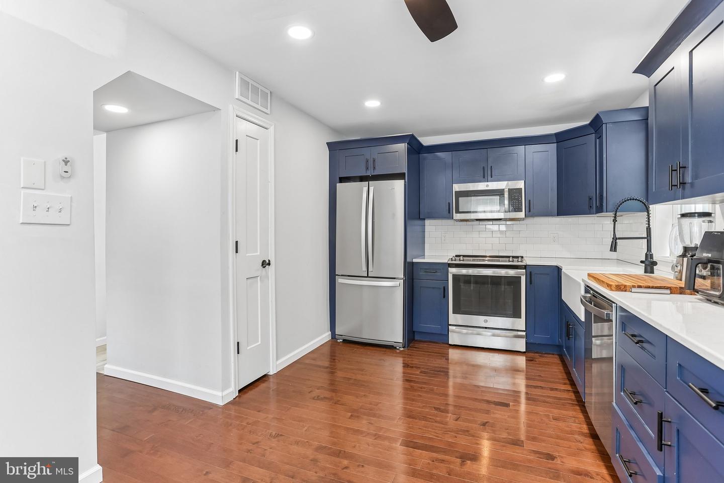 3027 Crescent Ave # Property Photo 10