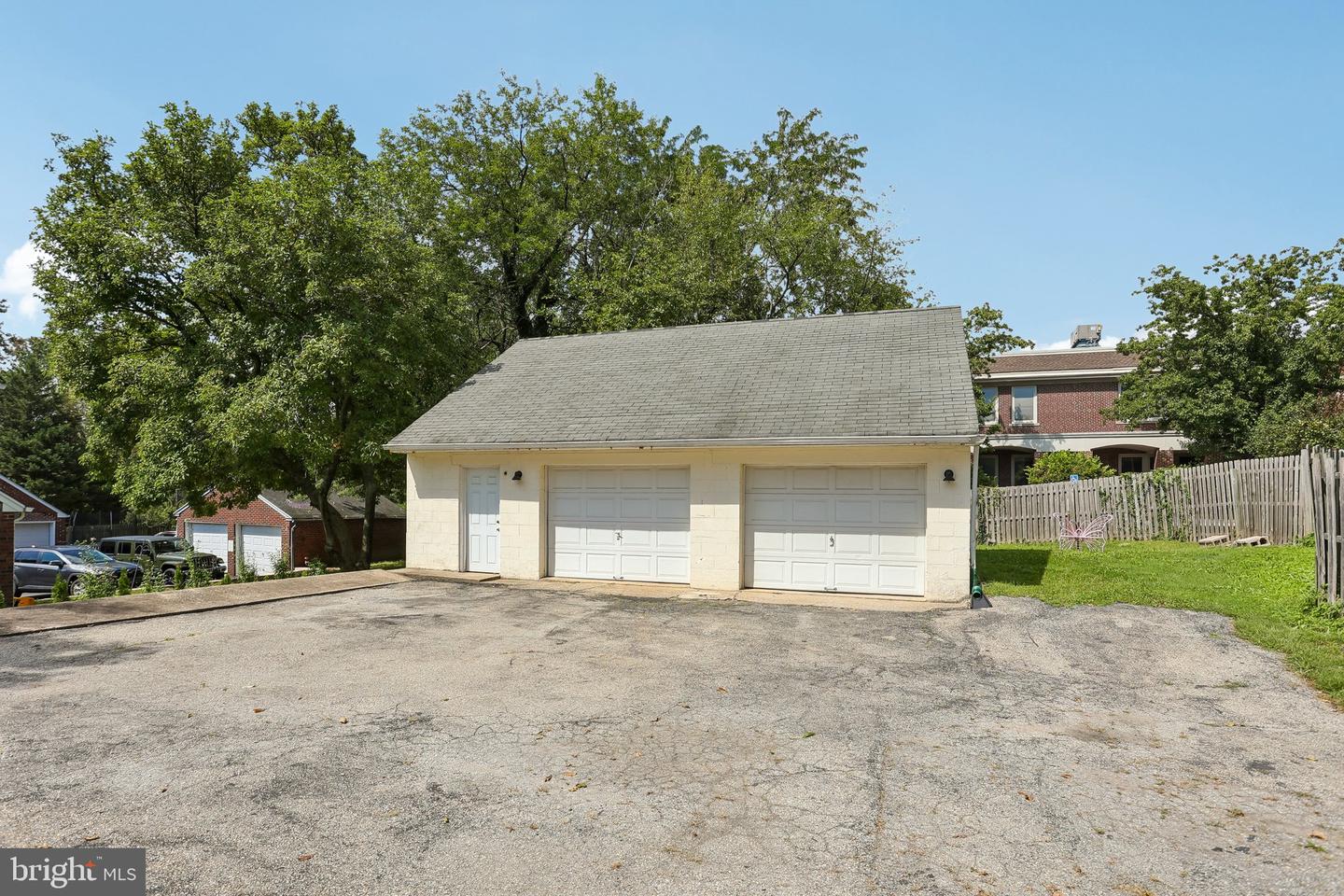 3027 Crescent Ave # Property Photo 27