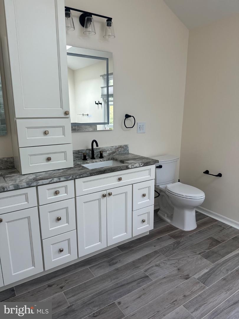 685 Wyndrise Dr Property Photo 16