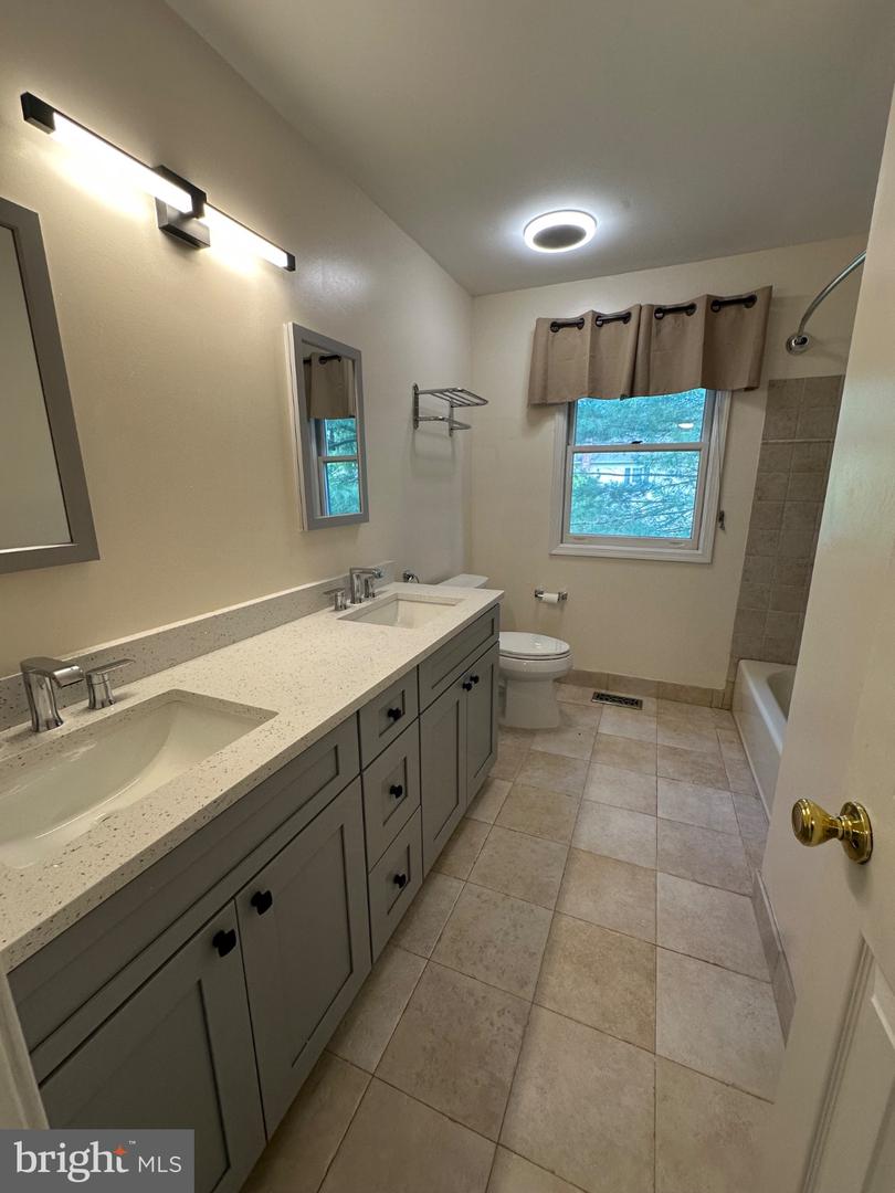 685 Wyndrise Dr Property Photo 24