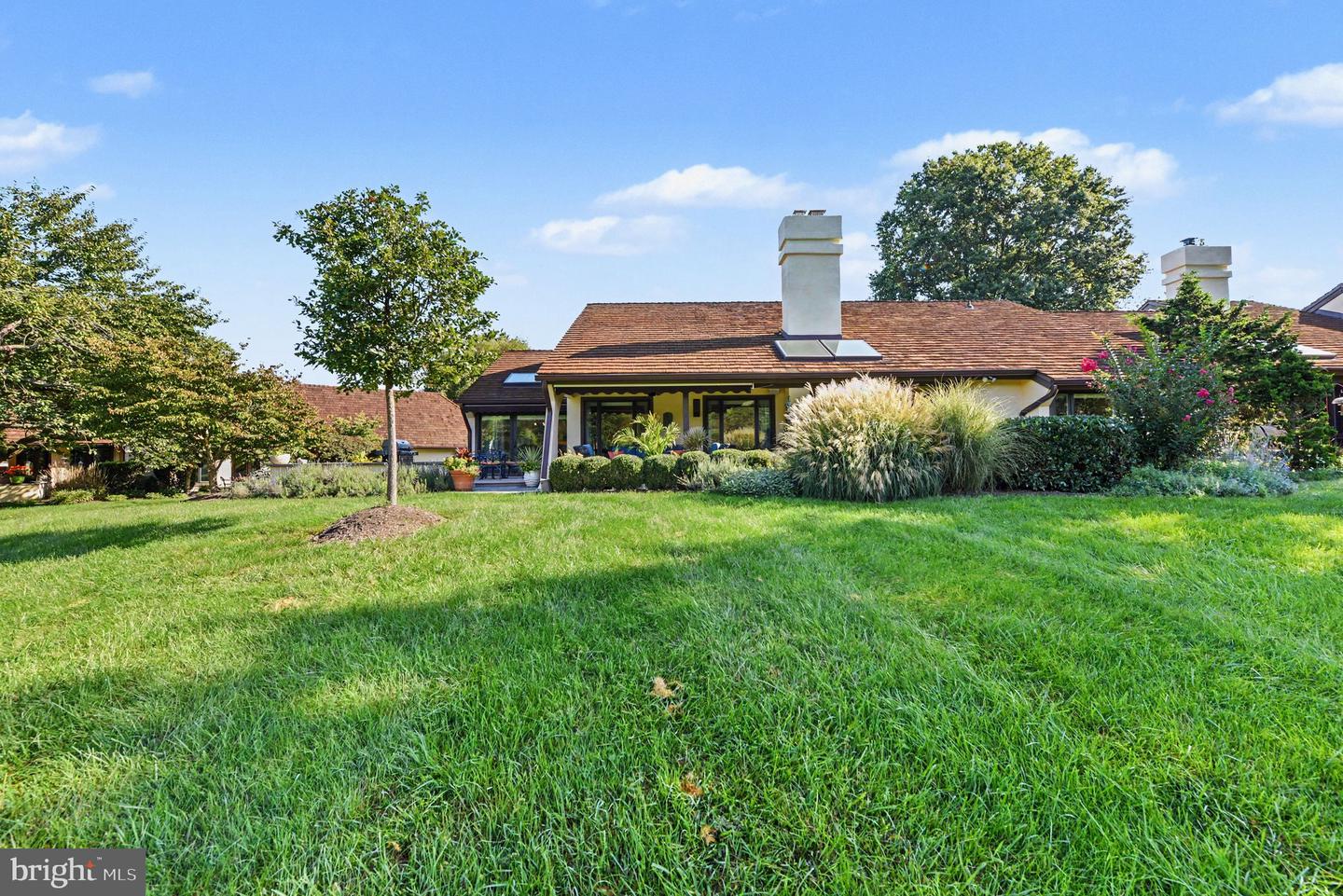 8 Bridle Ln Property Photo 36
