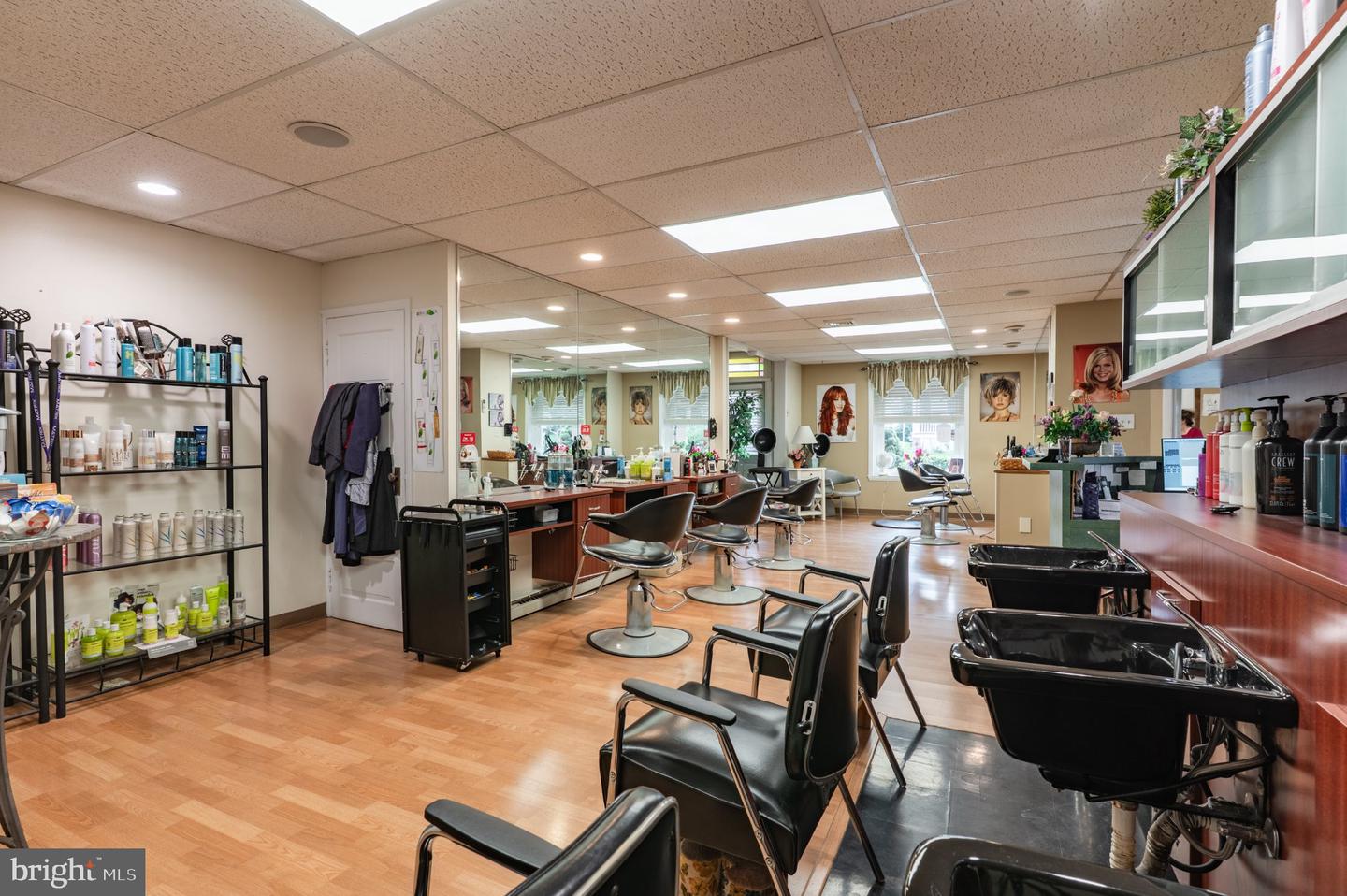 213 E Broad # Property Photo 8