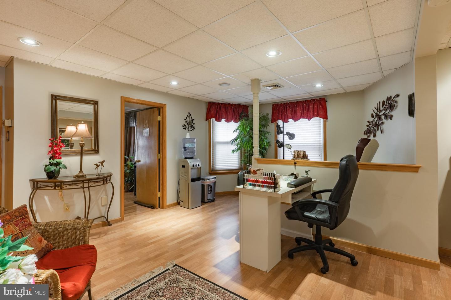 213 E Broad # Property Photo 22