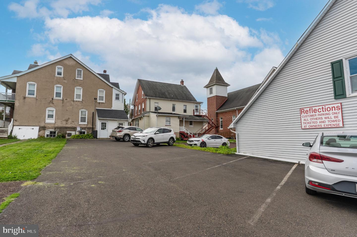 213 E Broad # Property Photo 29
