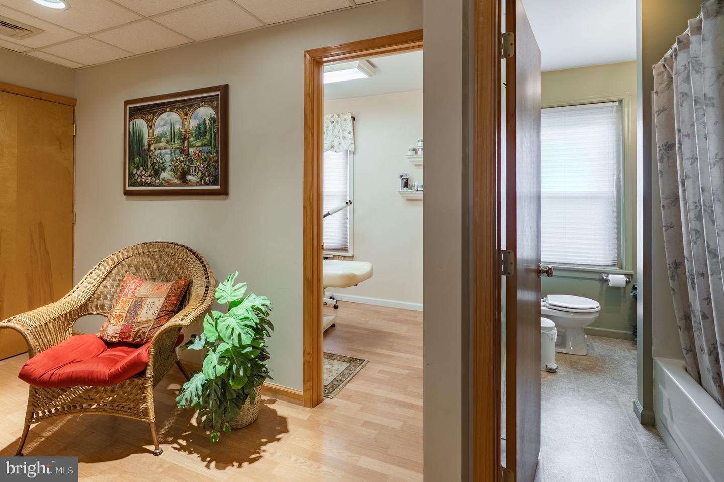 213 E Broad # Property Photo 35