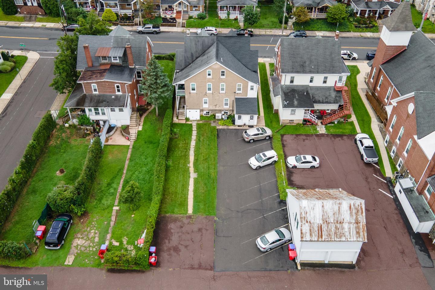 213 E Broad # Property Photo 36