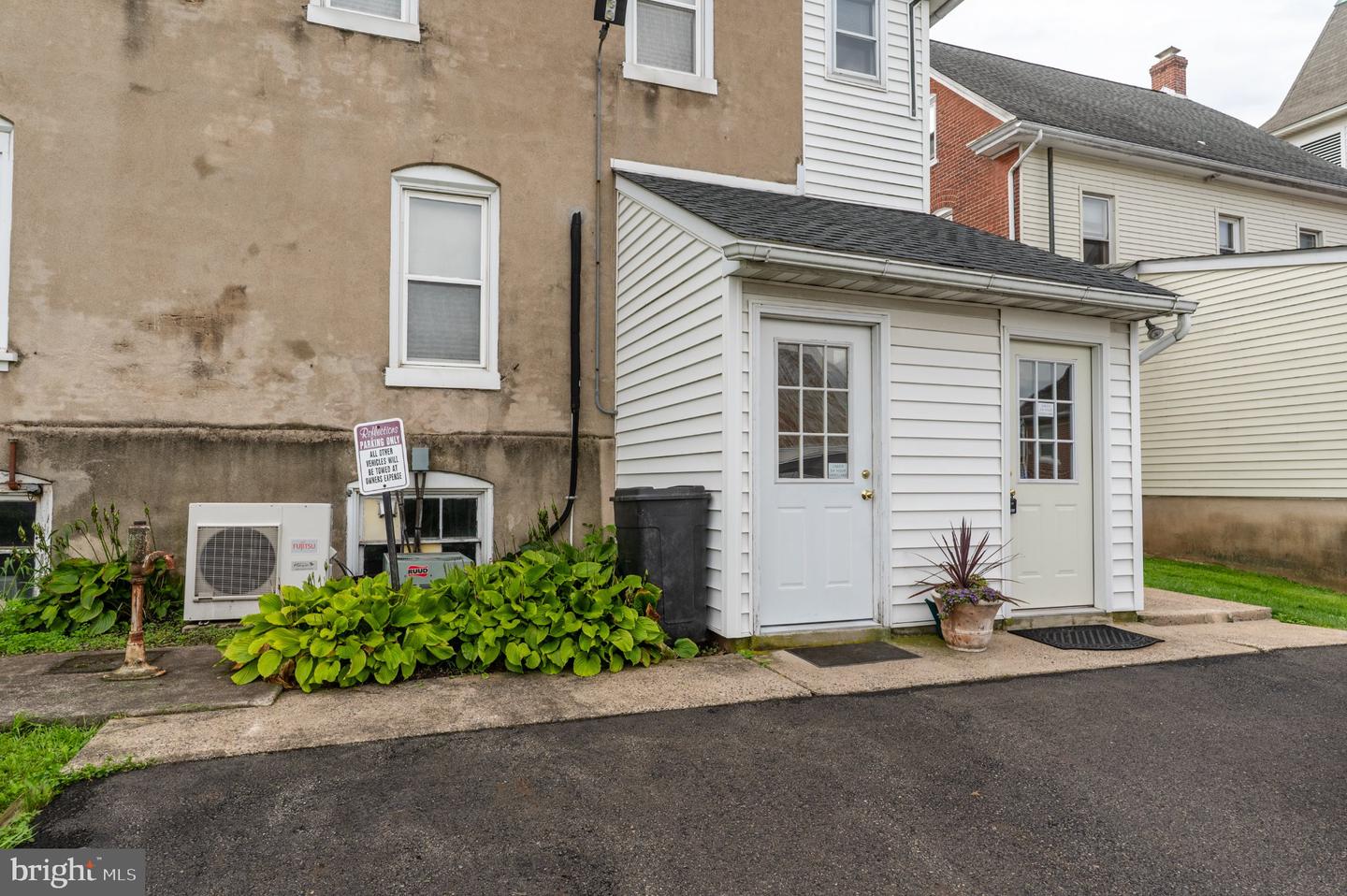 213 E Broad # Property Photo 48