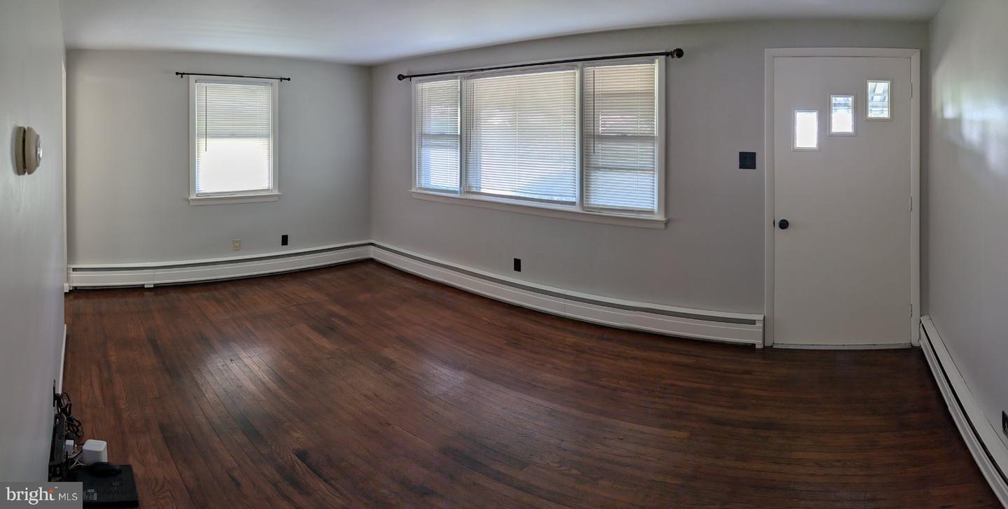 1051 Hanover Street St Property Photo 4