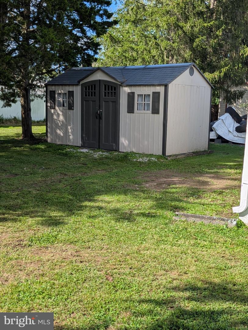 1051 Hanover Street St Property Photo 12