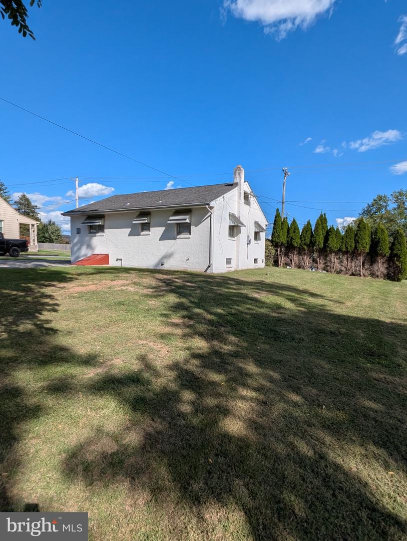 1051 Hanover Street St Property Photo 16