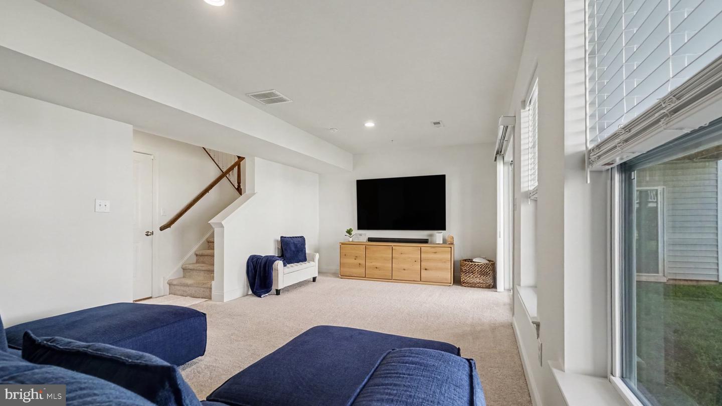 125 Larrabee Way Property Photo 14