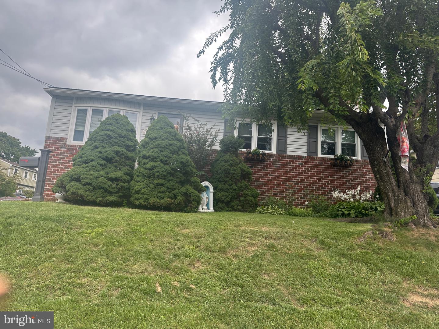 1224 Bishop Ave # Property Photo 1