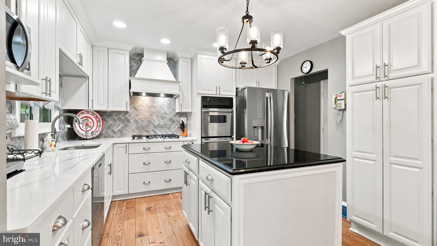 1224 Bishop Ave # Property Photo 5