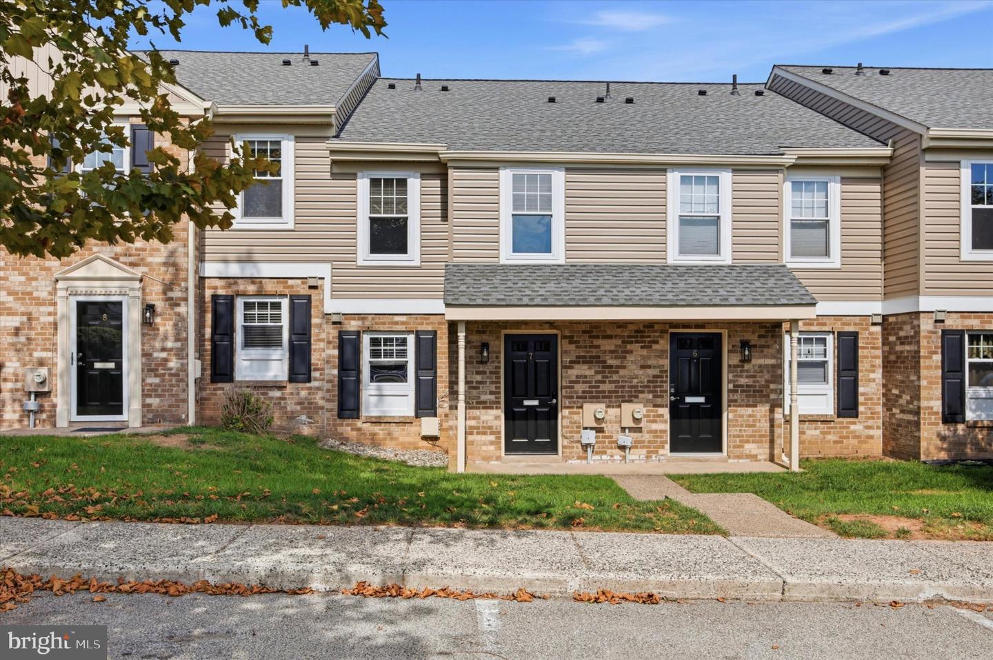 7 Yorktown Ct #116 U-7 Property Photo 1