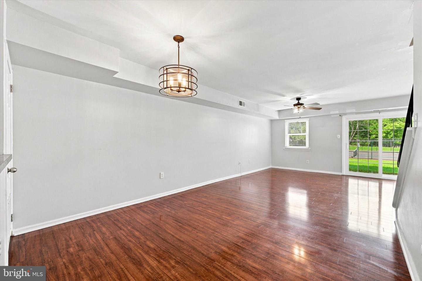 7 Yorktown Ct #116 U-7 Property Photo 3