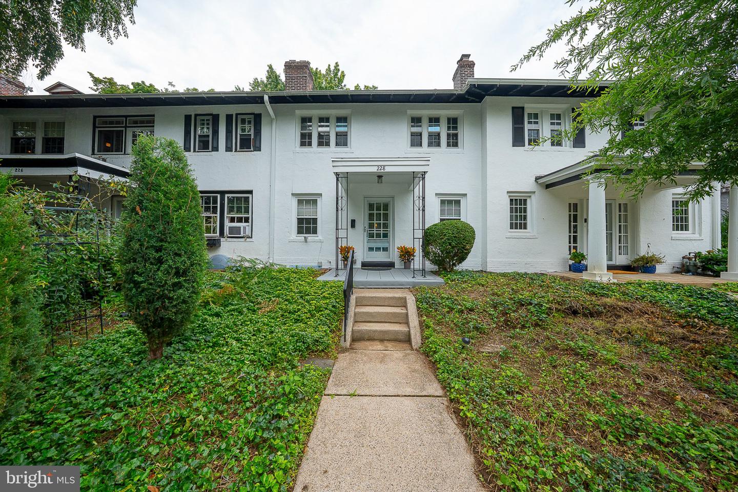 228 Montgomery Property Photo 2