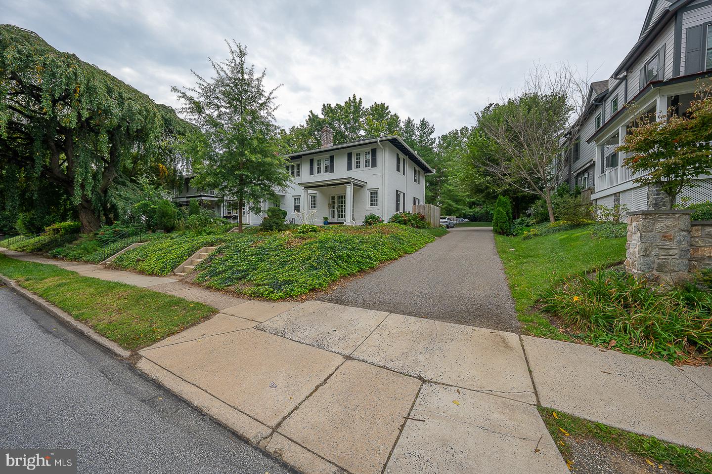 228 Montgomery Property Photo 3