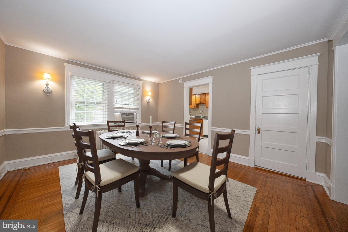 228 Montgomery Property Photo 9