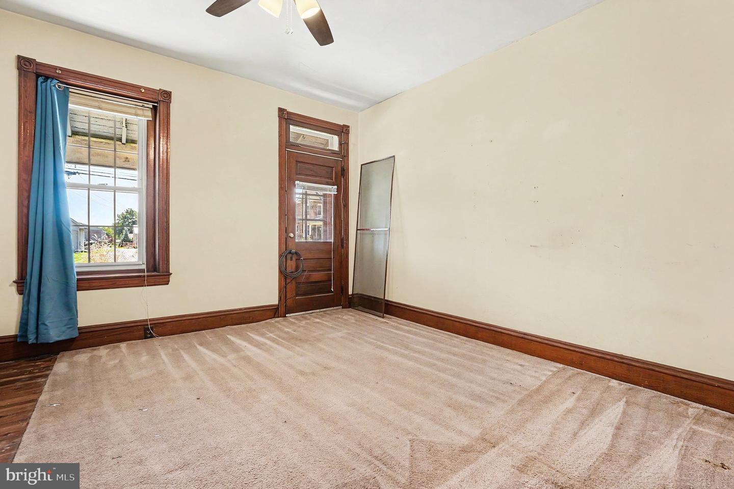 311 Broad St Property Photo 12