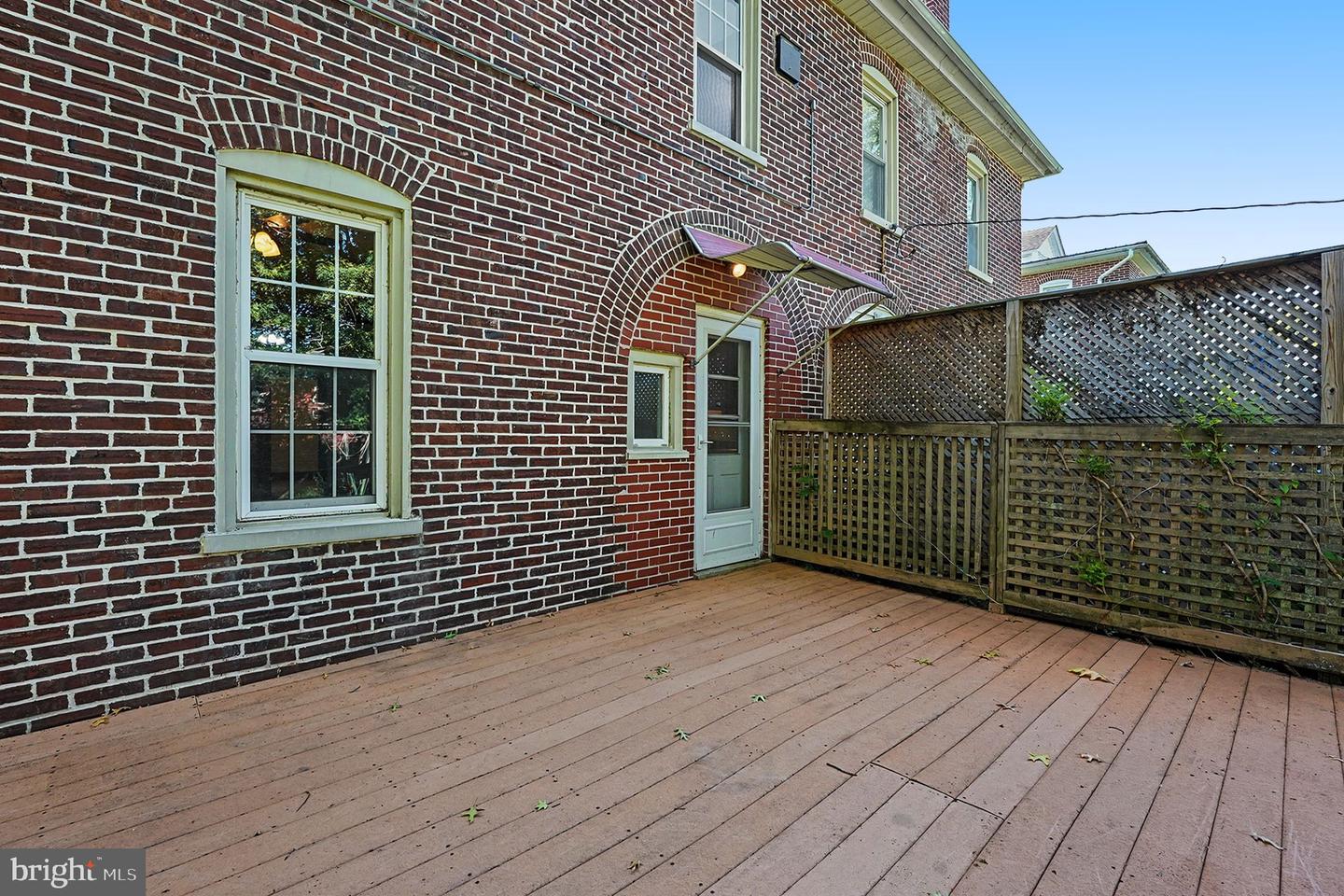311 Broad St Property Photo 25