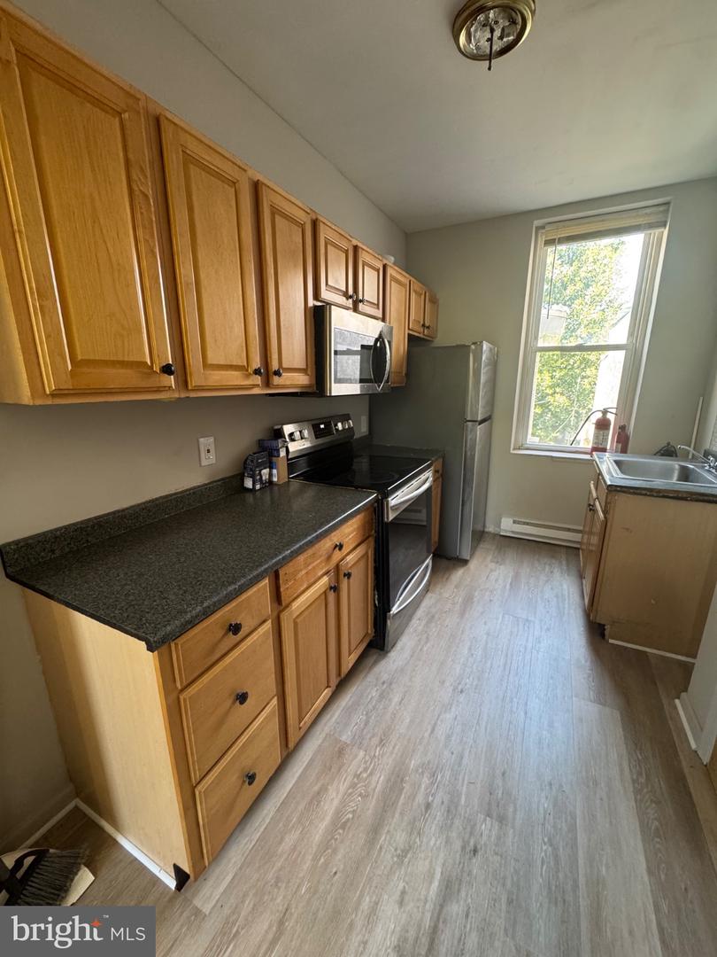 902 SWEDE ST #2 Property Photo 1