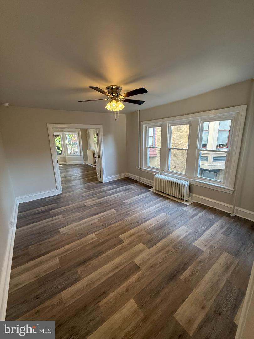 63 King St #4 Property Photo 6